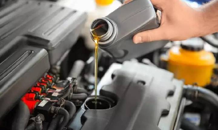 Menzoil renova portfólio e aposta na especificação API SQ para liderar mercado de lubrificantes em 2026