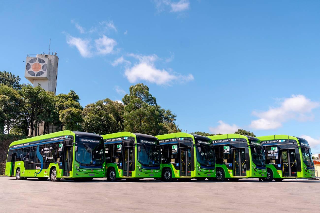 Marcopolo realiza a maior entrega de ônibus elétricos Attivi