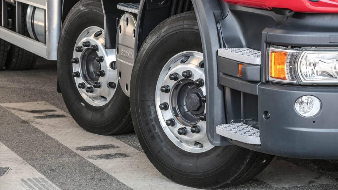 Pirelli Prometeon e SENAI-SP lançam curso inédito para formação de controladores de pneus de carga e aumento da eficiência nas frotas