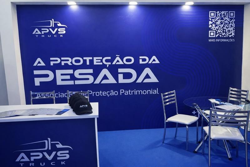 APVS Truck participa pela primeira vez da ExpoCIST e reforça presença no setor de transportes