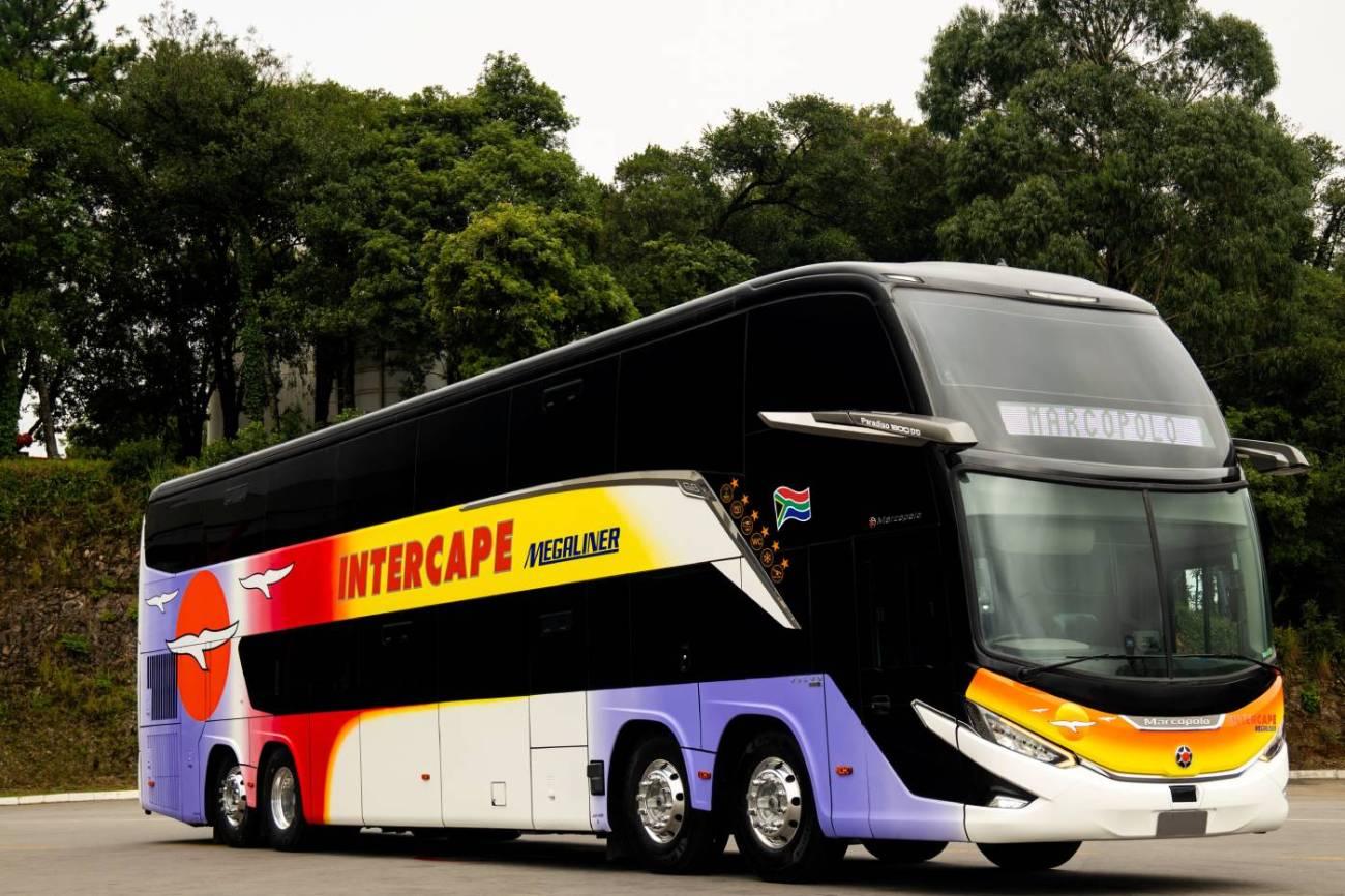 Marcopolo lança primeiro ônibus Double Deck de quatro eixos RHD do mundo