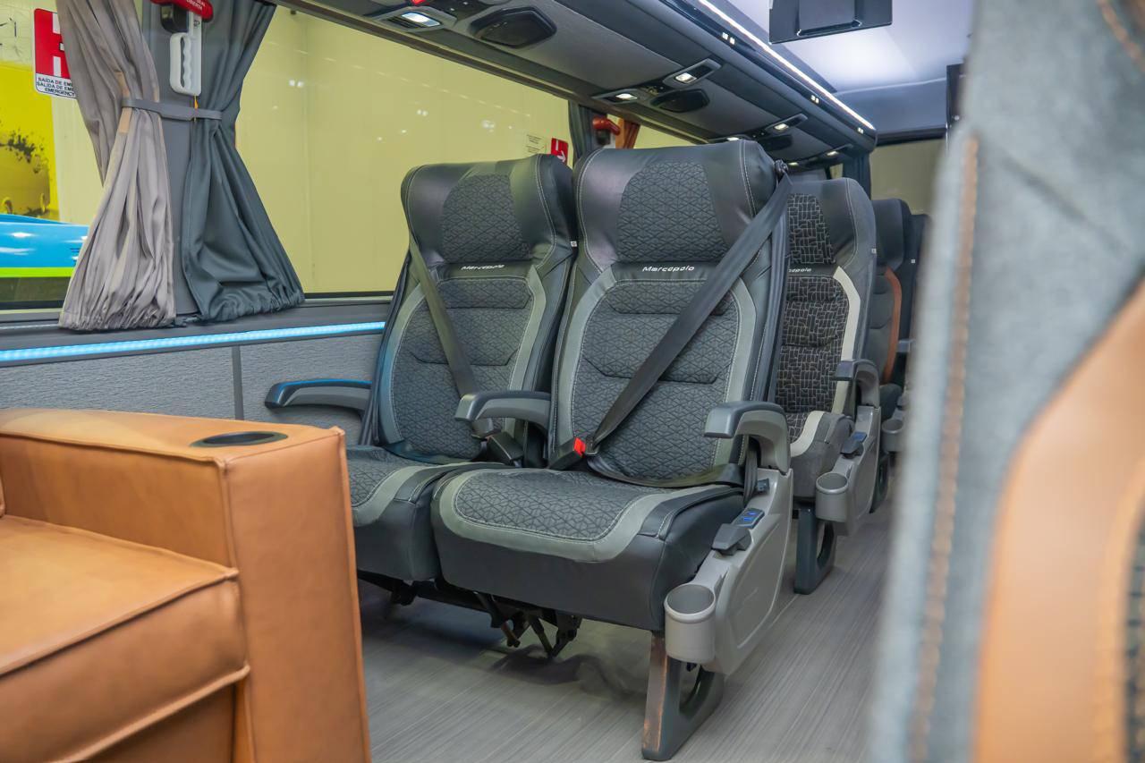Marcopolo transforma 3 mil garrafas PET em tecido sustentável para as poltronas do G8 TEC     