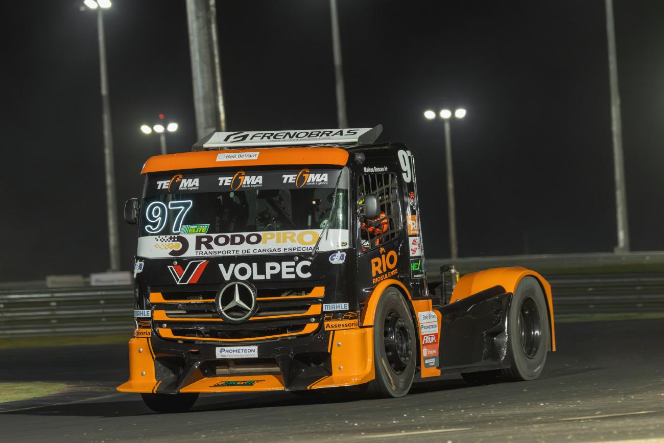 Problema em sensor de cronometragem tira Maicon Roncen da liderança da Copa Truck Elite em Cuiabá