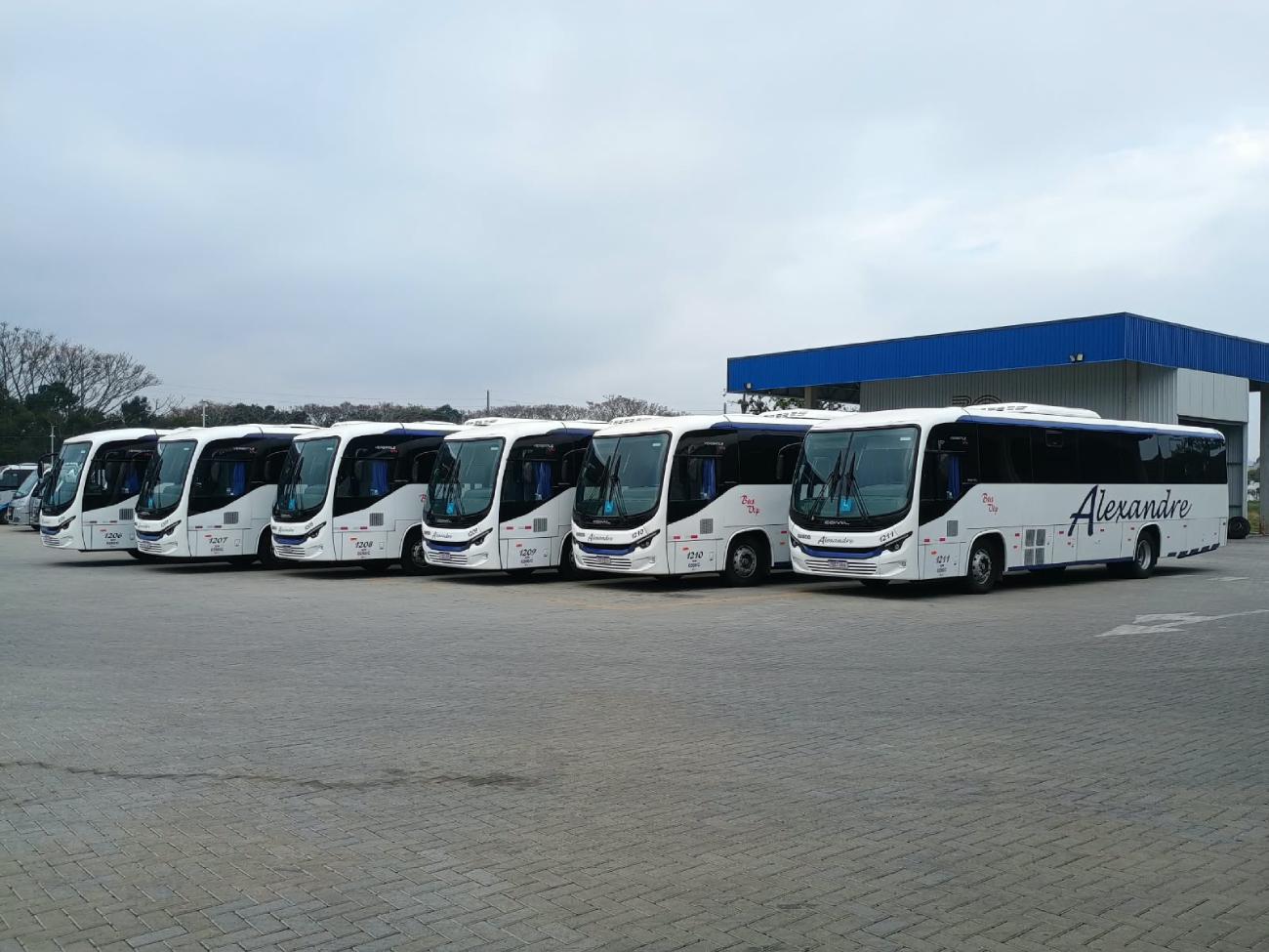 Uma década de confiança: cliente renova frota com Iveco Bus