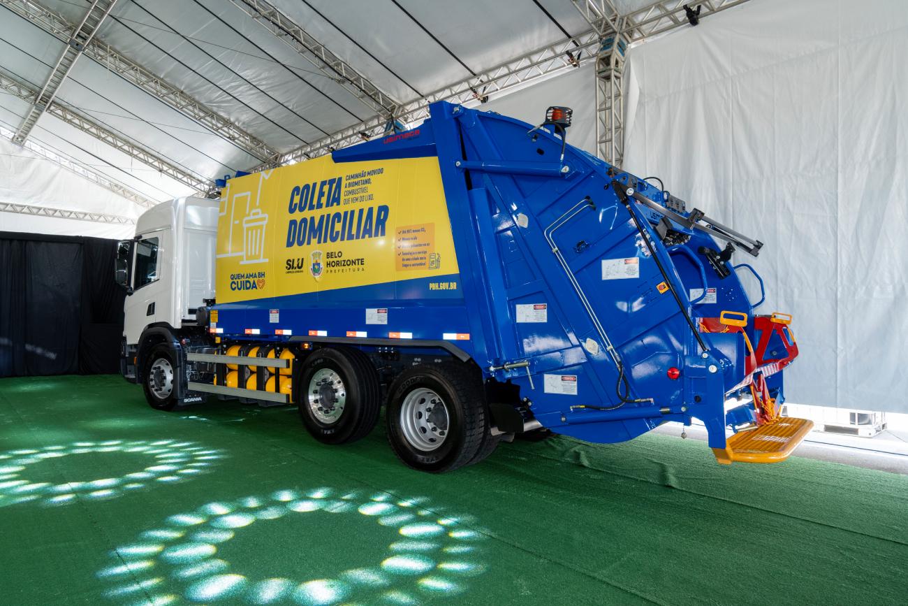 Scania apresenta novo caminhão coletor a gás/biometano para ampliar a descarbonização da limpeza urbana